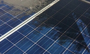 High-Tech-Clean-HTC-PV-Cleaner-Anwendung-02